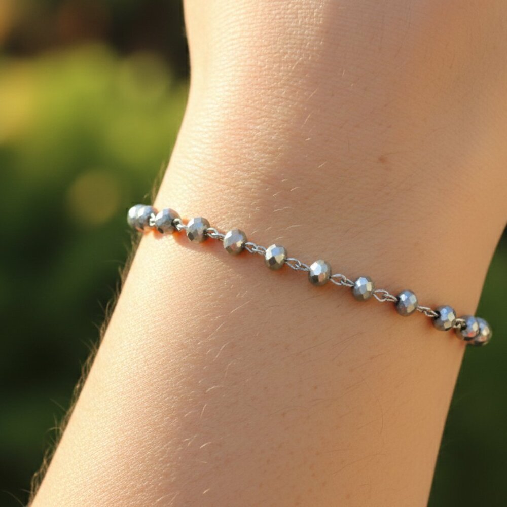 "Elegant & Trendy Bracelet, A Perfect Gift for Women, Thoughtful, EVCH1284 - Picture 1 of 5